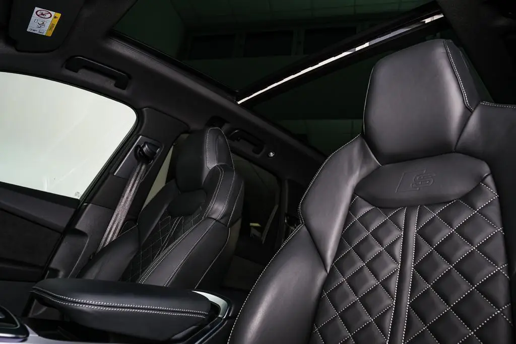 Audi SQ7 2025, exterior — Courchevel Luxury Car Rental, Courchevel. The Audi SQ7 pairs a 507 hp V8 with the composure of a full-size SUV, which is exactly…