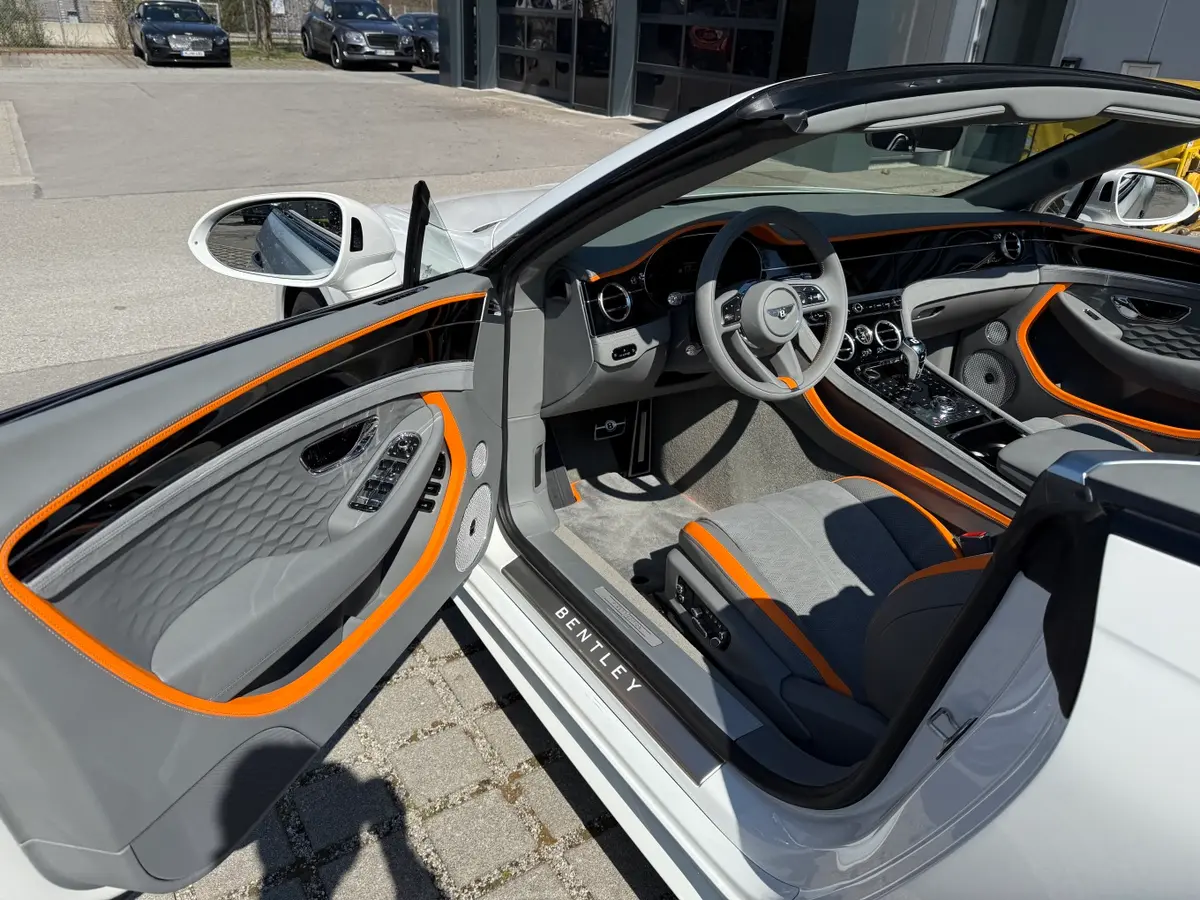 Bentley Continental GTC Speed 2025, front view — Courchevel Luxury Car Rental, Courchevel. The 2025 Bentley Continental GTC Speed is a four-seat convertible built for effortless…