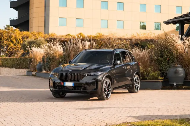 BMW X5 M-pack 30d 2025 — Courchevel Luxury Car Rental, Courchevel