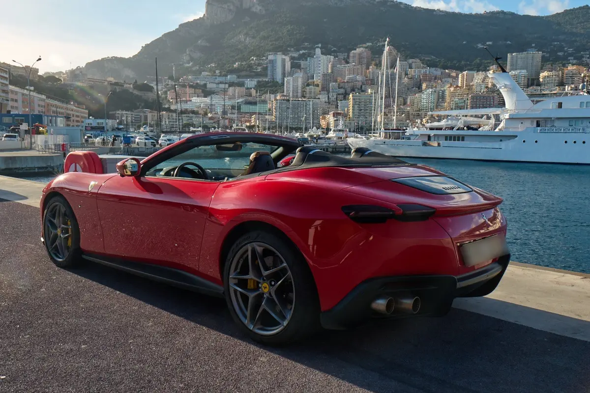 Ferrari Roma Spider 2024, front view — Courchevel Luxury Car Rental, Courchevel. The Ferrari Roma Spider carries its 620 hp with the manners of a grand tourer rather than…