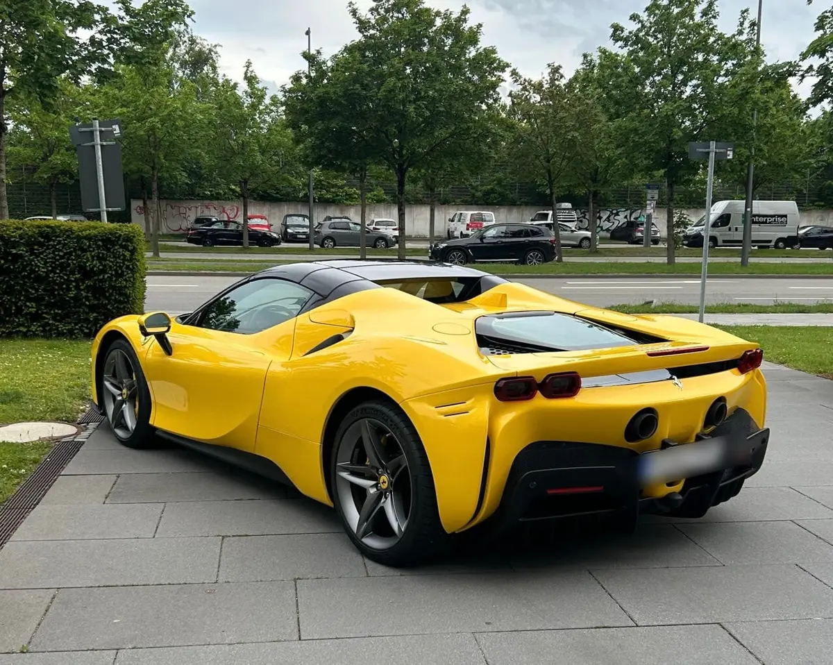 Ferrari SF90 Spider 2024, front view — Courchevel Luxury Car Rental, Courchevel. The Ferrari SF90 Spider brings 986 hp and a plug-in hybrid drivetrain to a two-seat…
