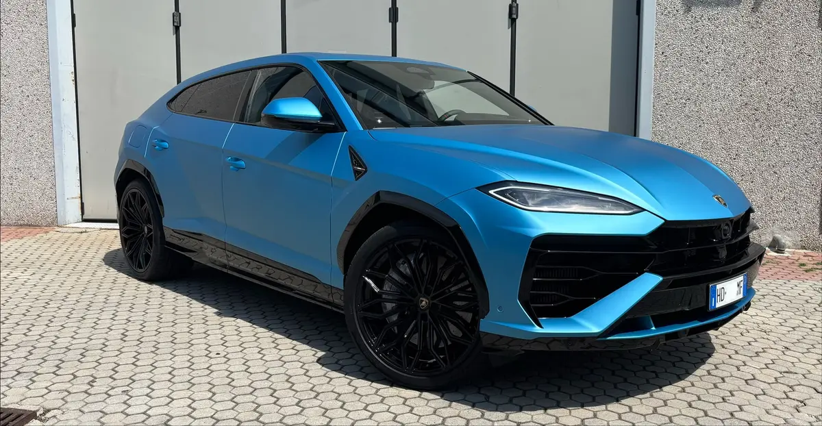 Lamborghini Urus SE 2025 — Courchevel Luxury Car Rental, Courchevel. The Lamborghini Urus SE brings 800 hp and five seats together in a shape built for the…