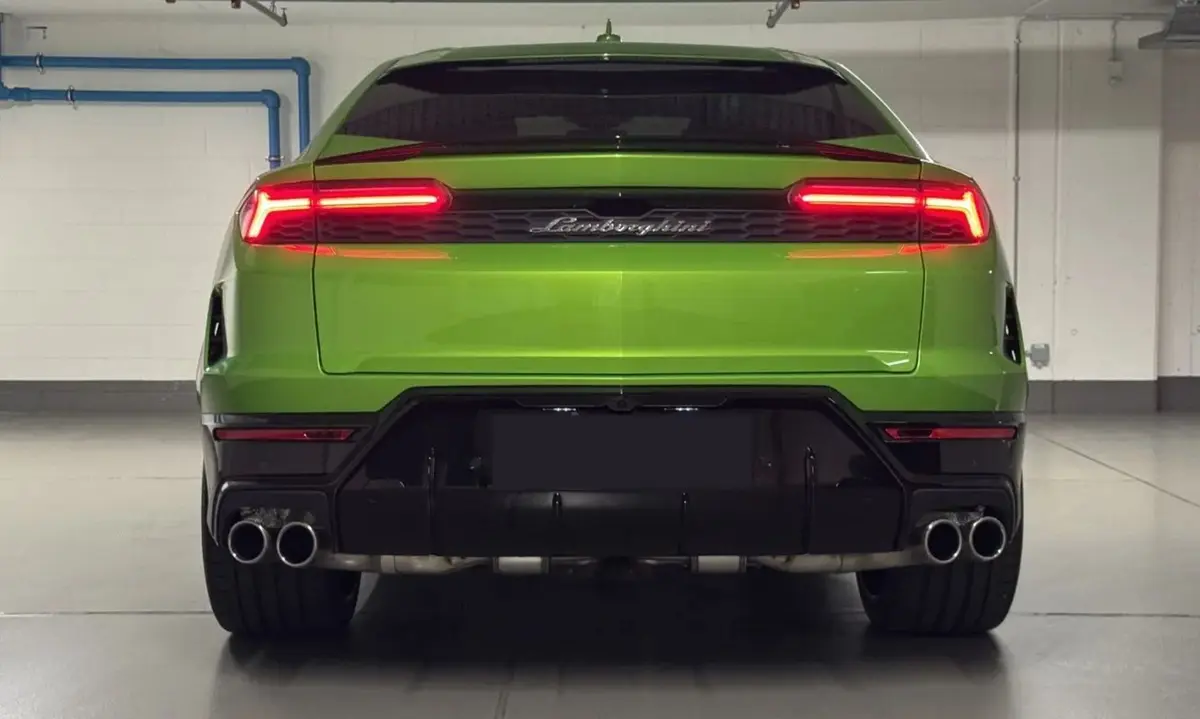 Lamborghini Urus SE 2026, rear view — Courchevel Luxury Car Rental, Courchevel. The 2026 Lamborghini Urus SE brings 800 hp to a five-seat SUV body, which is a rare…