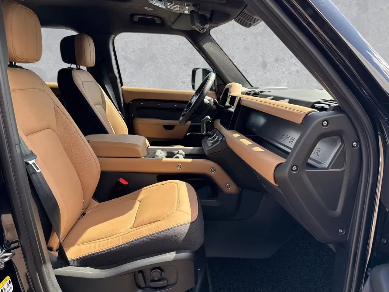 Land Rover Defender 2024, front view — Courchevel Luxury Car Rental, Courchevel. The 2024 Land Rover Defender brings a different character to the fleet than the lower,…