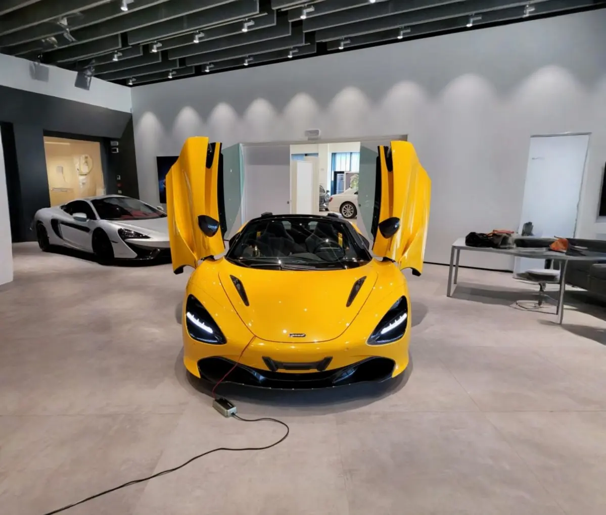 McLaren 720S Spider 2022, exterior — Courchevel Luxury Car Rental, Courchevel. The McLaren 720S Spider brings 720 hp to a two-seat cockpit built around a carbon…