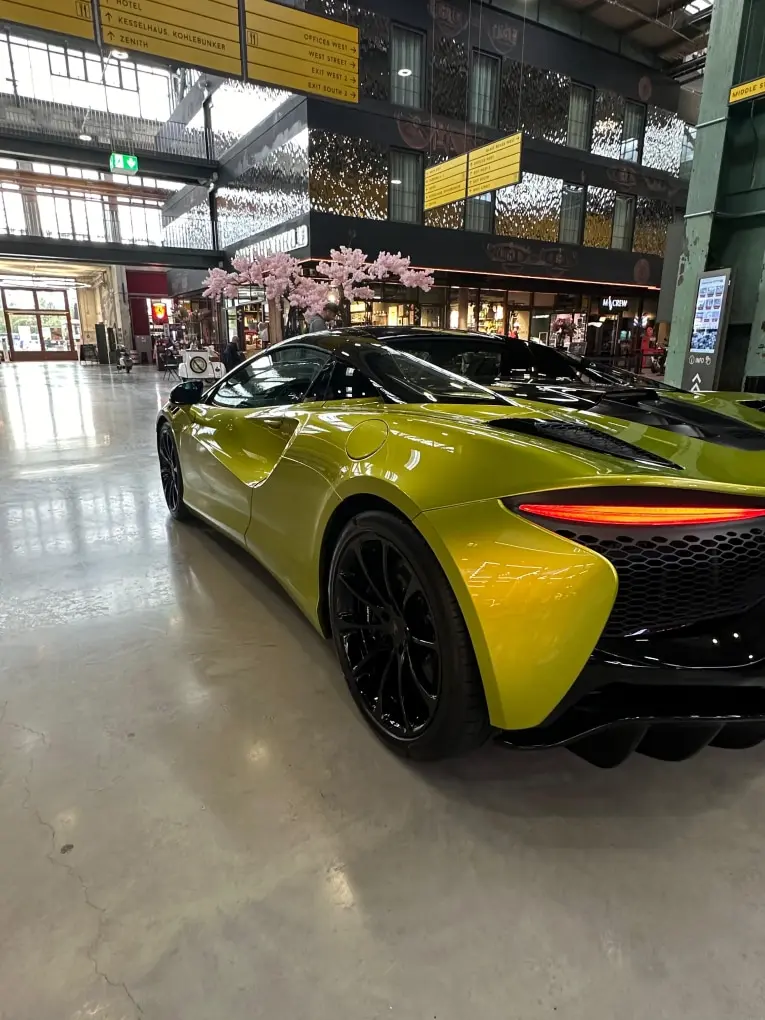 McLaren Artura Spider 2024, exterior — Courchevel Luxury Car Rental, Courchevel. The McLaren Artura Spider brings 671 hp to a two-seat convertible layout that rewards a…