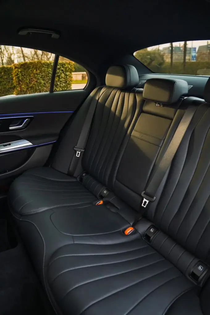 Mercedes Benz E-klasse 220d Premium Plus 2026, interior — Courchevel Luxury Car Rental, Courchevel. The 2026 Mercedes Benz E-Klasse 220d Premium Plus is not built to turn heads on the D915…