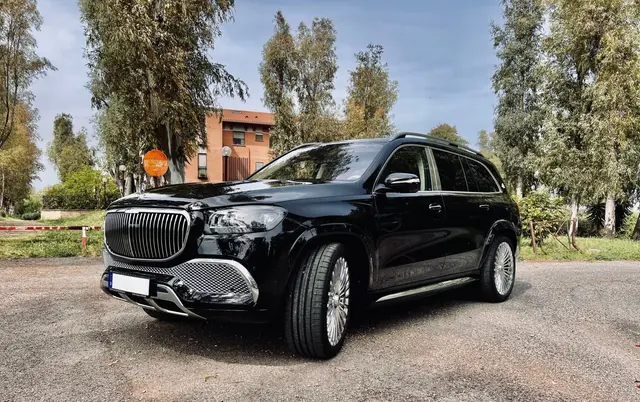 Mercedes Benz GLS Maybach 2022 — Courchevel Luxury Car Rental, Courchevel
