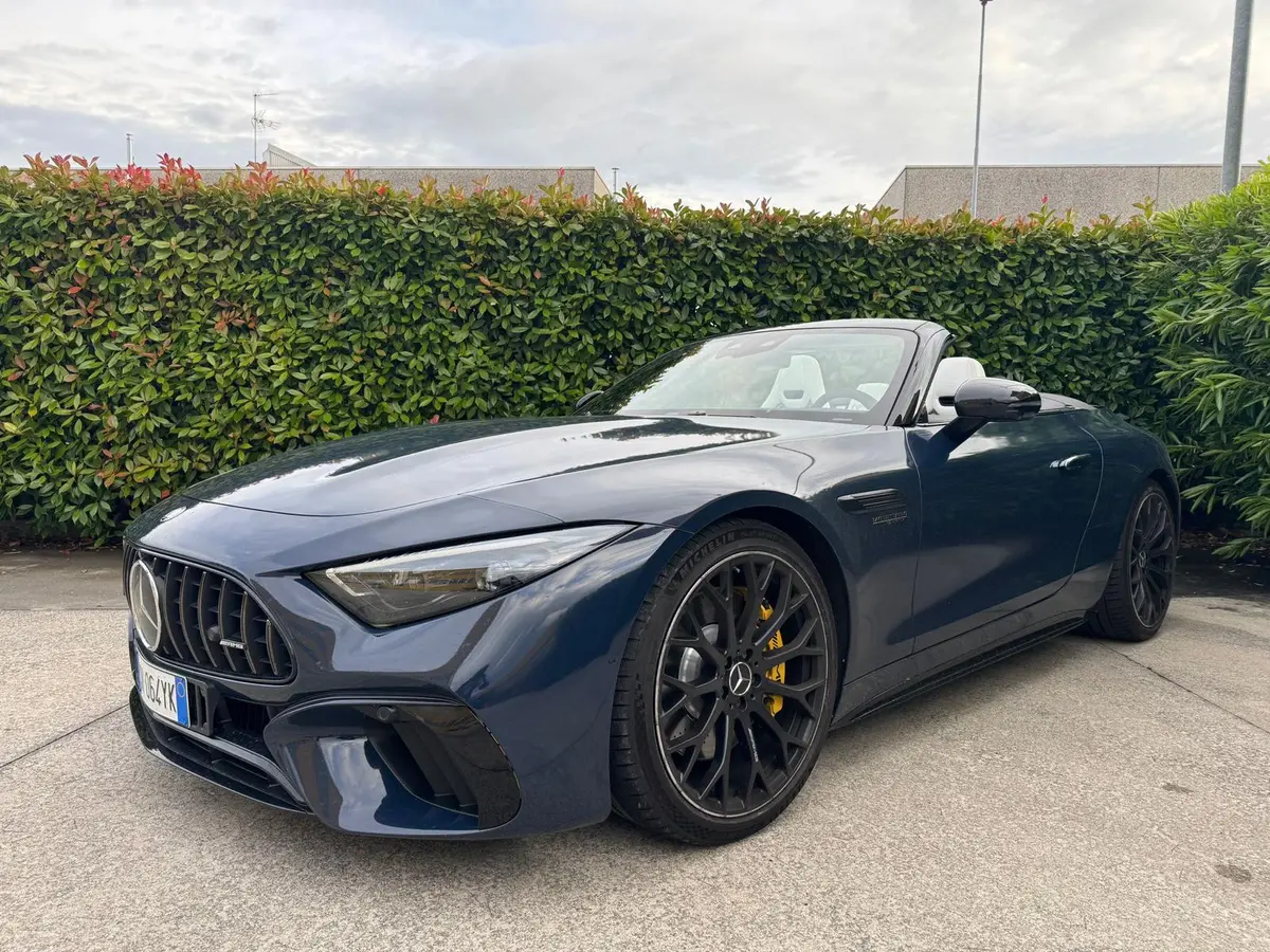 Mercedes Benz SL 63 AMG 2025, rear view — Courchevel Luxury Car Rental, Courchevel. The 2025 Mercedes-Benz SL 63 AMG pairs 585 hp with four seats, giving it more everyday…