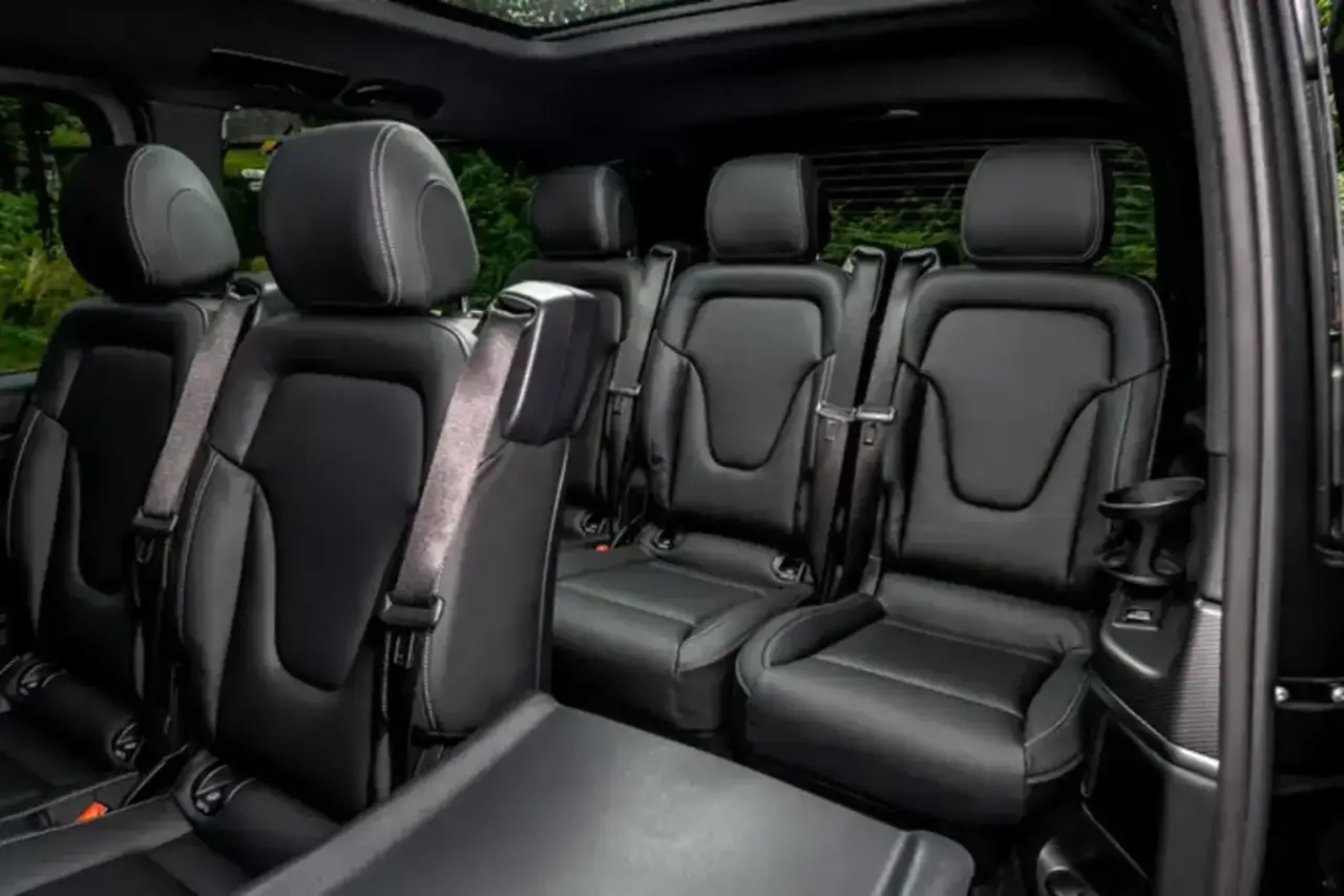 Mercedes Benz V300 8 seats 2025, exterior — Courchevel Luxury Car Rental, Courchevel. The Mercedes Benz V300, in this 2025 specification, is built around a simple brief: move…