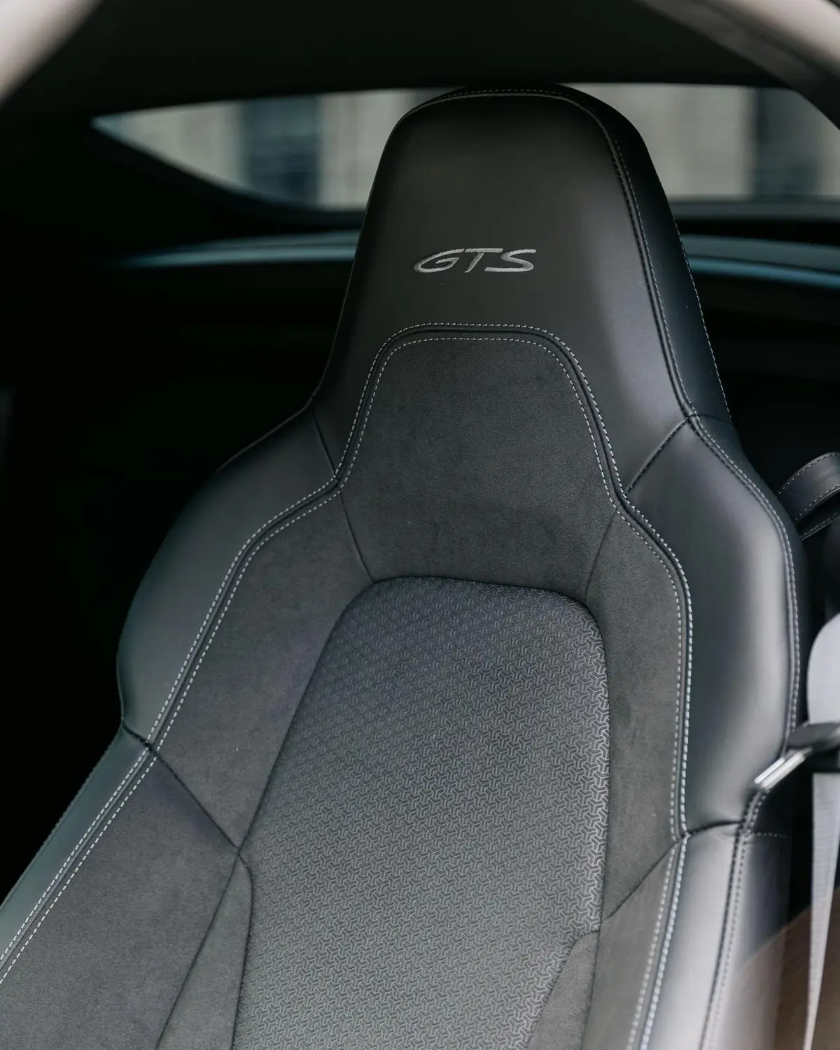 Porsche Carrera Spyder 992,2 GTS 2025, interior — Courchevel Luxury Car Rental, Courchevel. The Porsche 911 Carrera Spyder 992.2 GTS pairs a 541 hp flat-six with the practicality of…