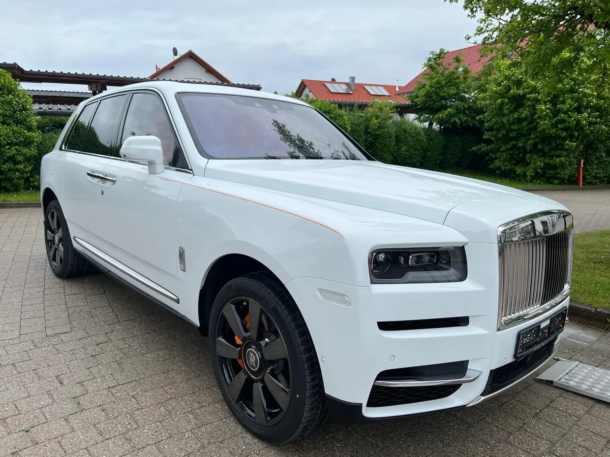Rolls-Royce Cullinan 2022, interior — Courchevel Luxury Car Rental, Courchevel. The Rolls-Royce Cullinan brings a different kind of capability to the mountain: 563 hp…