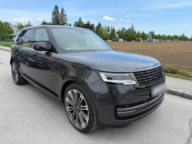 Rover Range Rover Autobiography D350 7s 2025 — Courchevel Luxury Car Rental, Courchevel