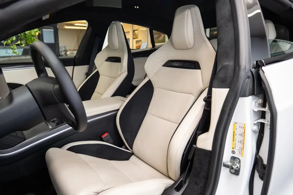 Tesla Model S Plaid 2025, rear view — Courchevel Luxury Car Rental, Courchevel. The 2025 Tesla Model S Plaid brings 1020 hp to a car that seats five without asking…