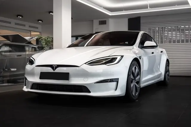 Tesla Model S Plaid 2025 — Courchevel Luxury Car Rental, Courchevel
